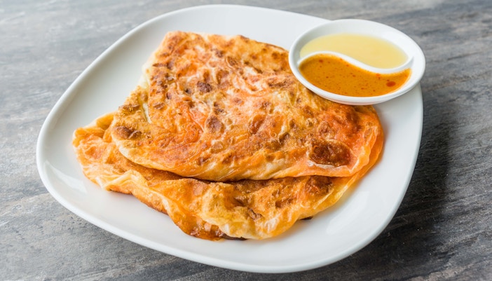 singapore street food - Mr & Mrs. Mohgan’s Super Crispy Roti Prata