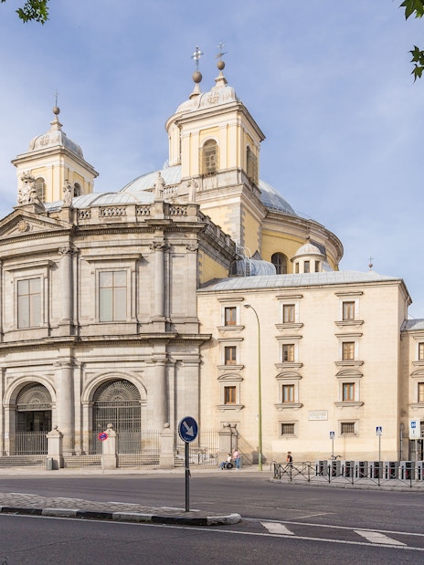 Basílica de San Francisco El Grande in Madrid, showcasing its neoclassical architecture.