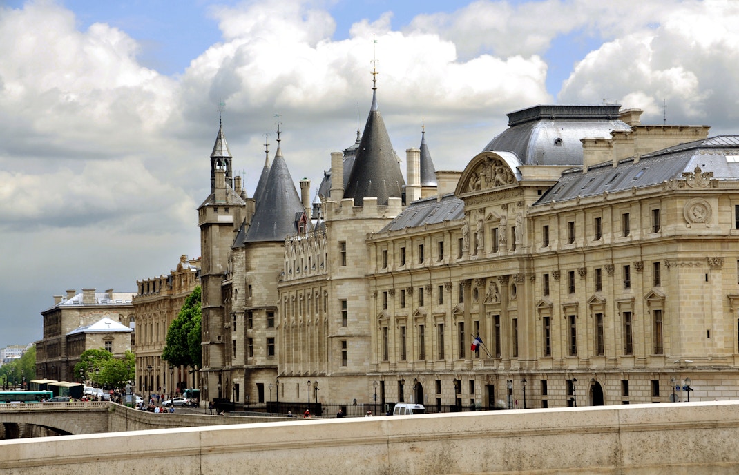 conciergerie paris horaires