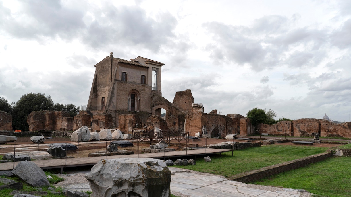 Entrances to Domus Aurea