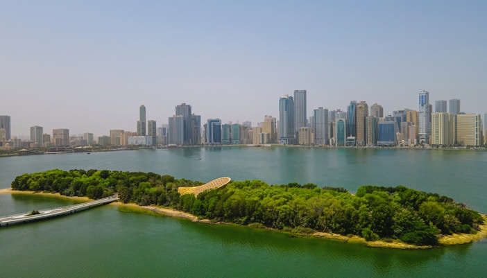 Dubai to Sharjah- Visit Al Majaz Waterfront at Night