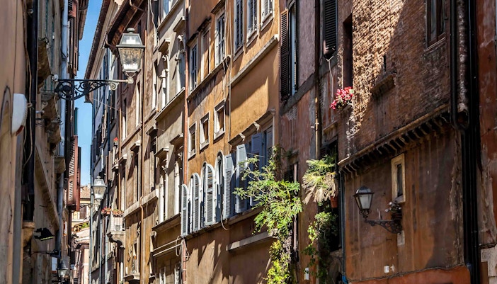 Shopping in Rome - Via Dei Coronari