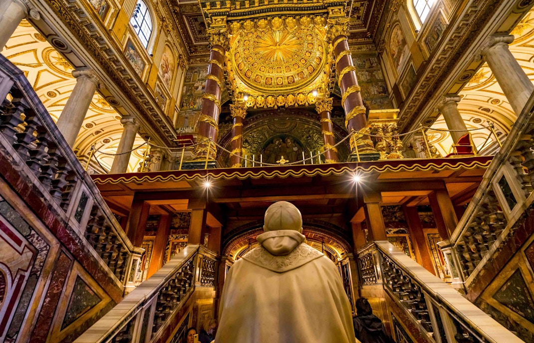 Things To Do in Vatican City - Visit the Vatican Grottoes