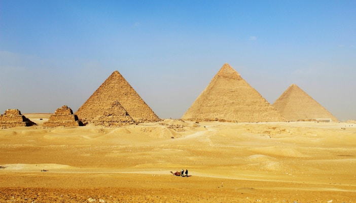 pyramid of menkaure