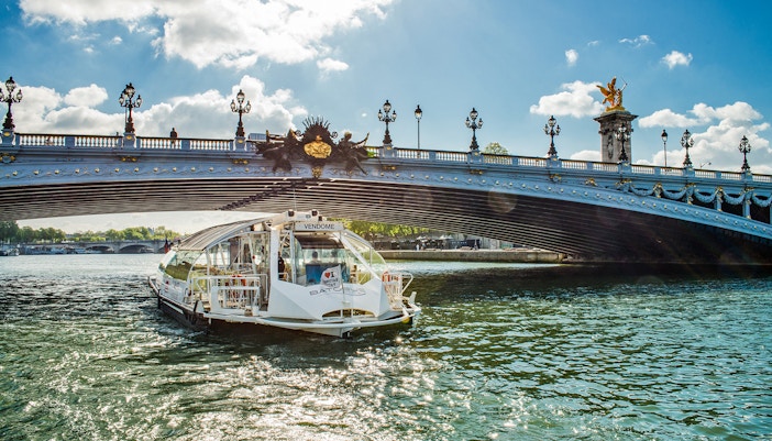 onibus turistico paris hop on hop off