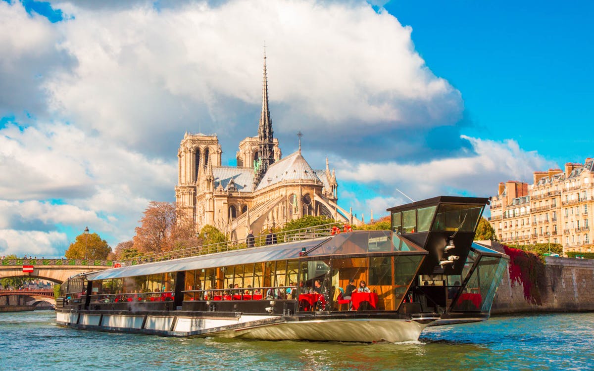 bateaux parisien: christmas seine lunch cruise-9 bateaux parisien: christmas seine lunch cruise-9