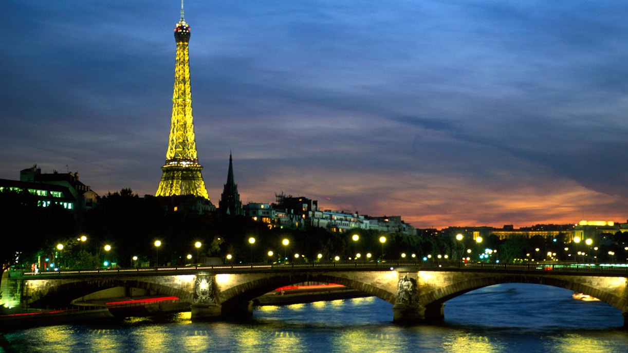 crucero por el sena con cena