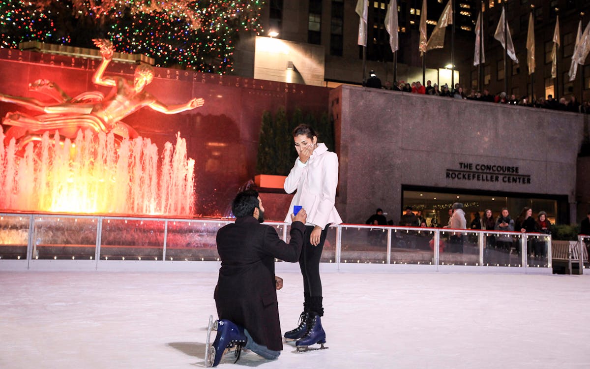 propose at the rink at rockefeller center-2 propose at the rink at rockefeller center-2