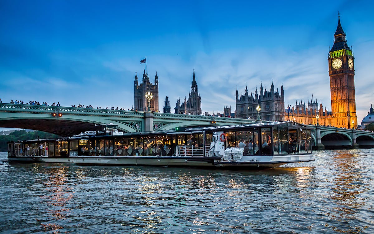 riverboat dining london