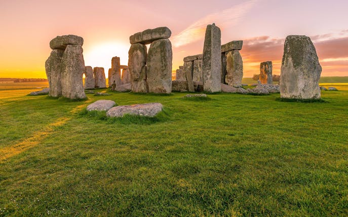 Stonehenge at sunset, part of the London and Stonehenge Express Combo Tour.