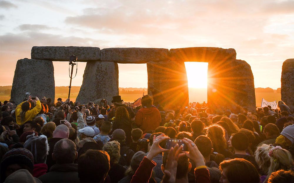 Stonehenge HalfDay Tour with Return Transport From London Only £53.