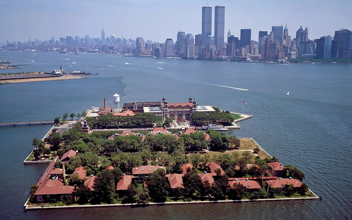entry tickets to statue of liberty & ellis island with audio guide-4 entry tickets to statue of liberty & ellis island with audio guide-4