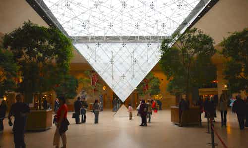 paris in september - louvre museum 3