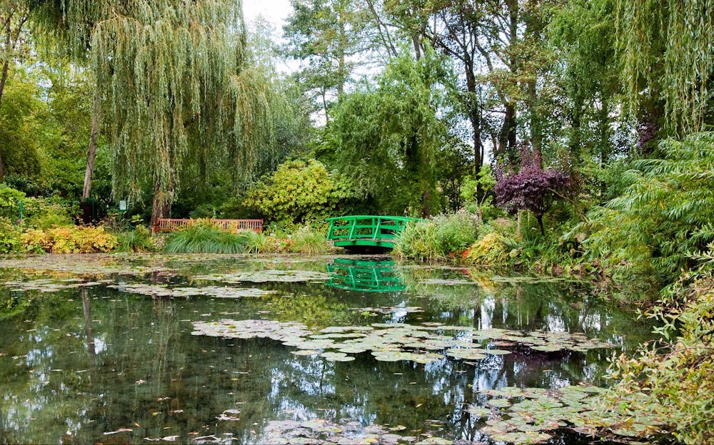 Giverny Monet S Garden And Versailles Palace From Paris Full Day