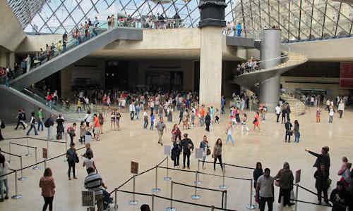 paris in october - louvre museum 3