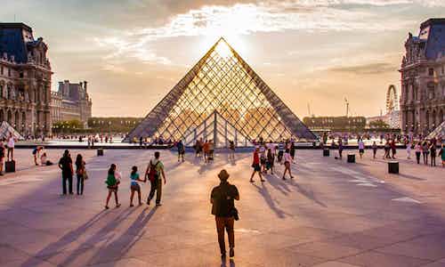 paris in october - louvre museum