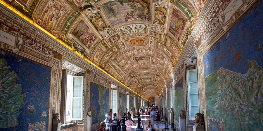 rome in april - Vatican Museum