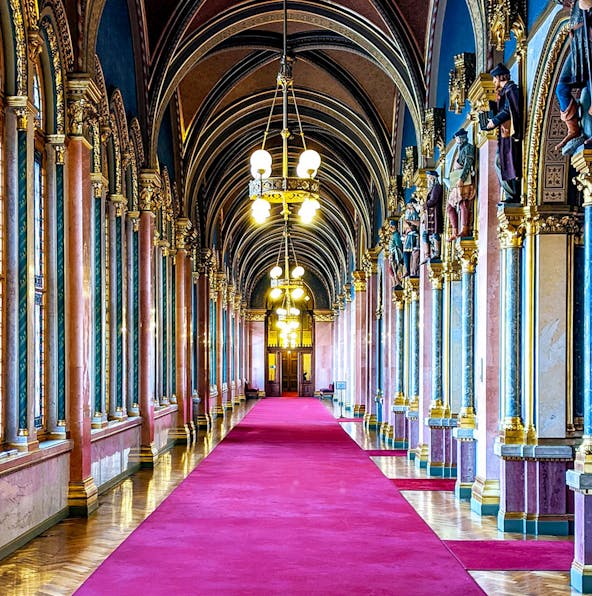 The ultimate guide to the Budapest Parliament Building