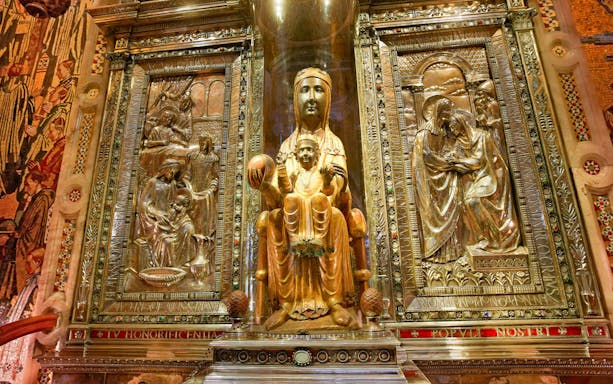 Montserrat's Black Madonna statue in the basilica, a highlight of the TotMontserrat tour.