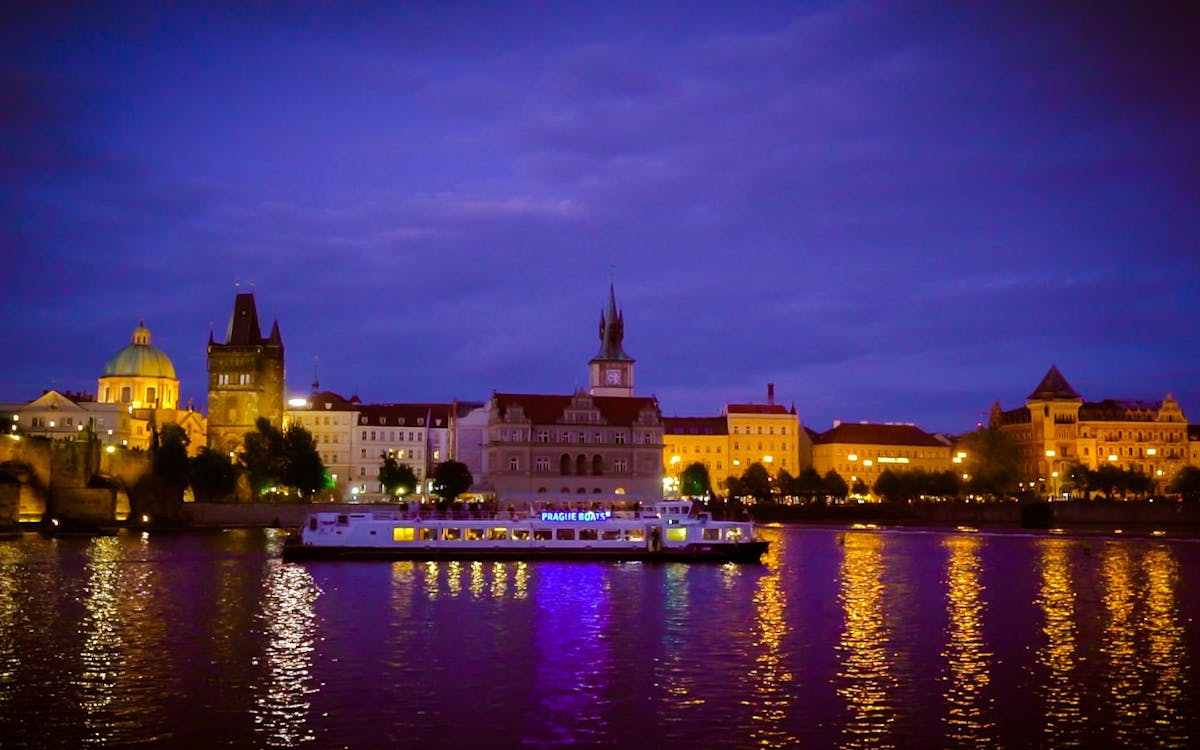 praga: crociera sul fiume di 1 ora con guida multimediale-6 praga: crociera sul fiume di 1 ora con guida multimediale-6