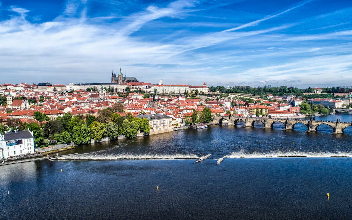 praga: crociera sul fiume di 1 ora con guida multimediale-2 praga: crociera sul fiume di 1 ora con guida multimediale-2