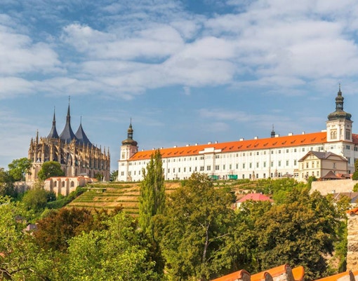 praga hop on hop off