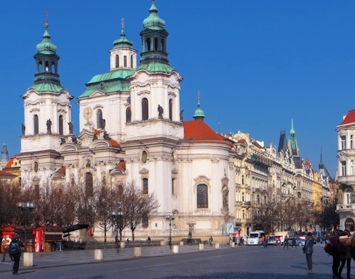 praga hop on hop off