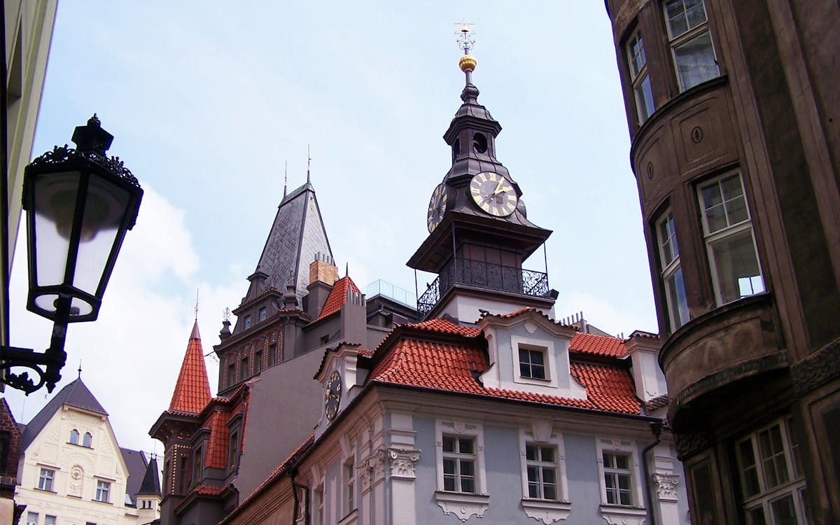 walking tour of old town and jewish quarter-5 walking tour of old town and jewish quarter-5