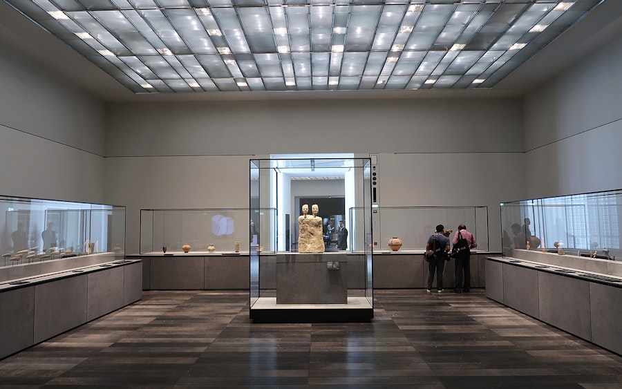 Official Guided Tour of Louvre Abu Dhabi