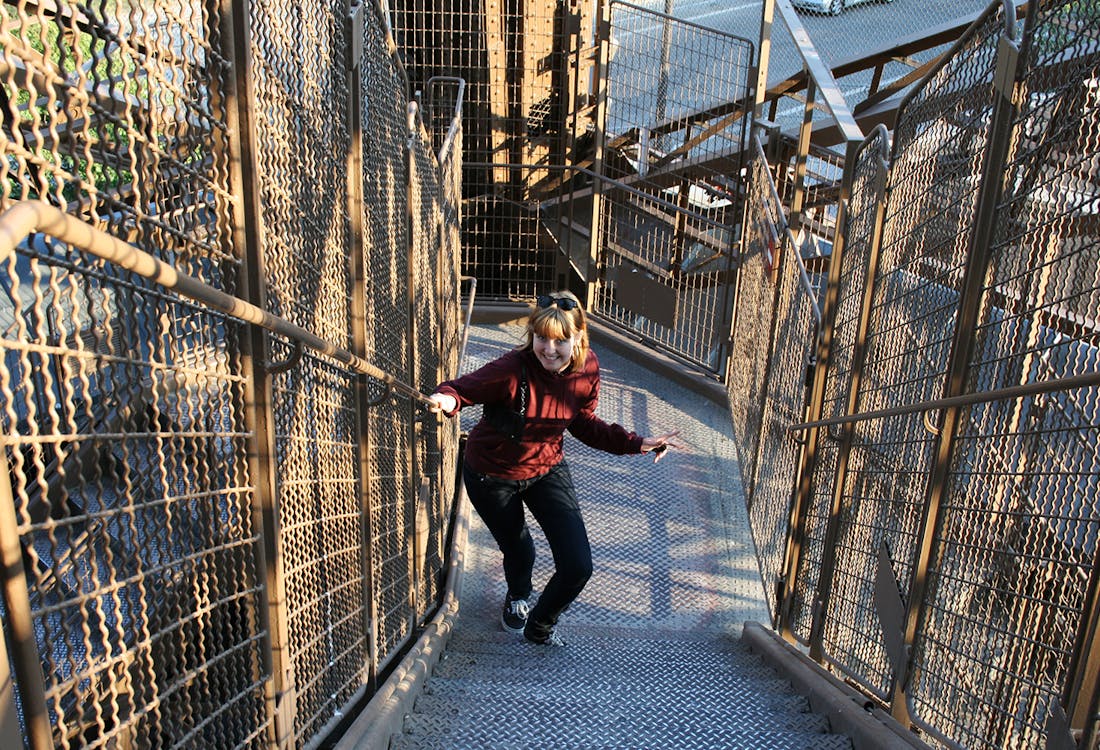 eiffel tower climbing experience