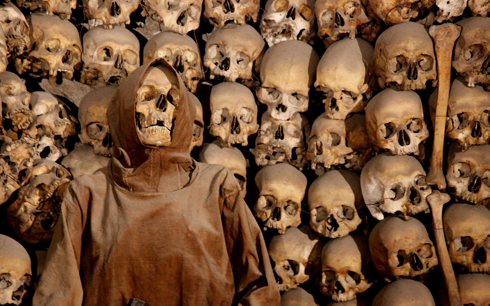 Domitilla Catacombs Guided Tour & Open Shuttle Bus Tour