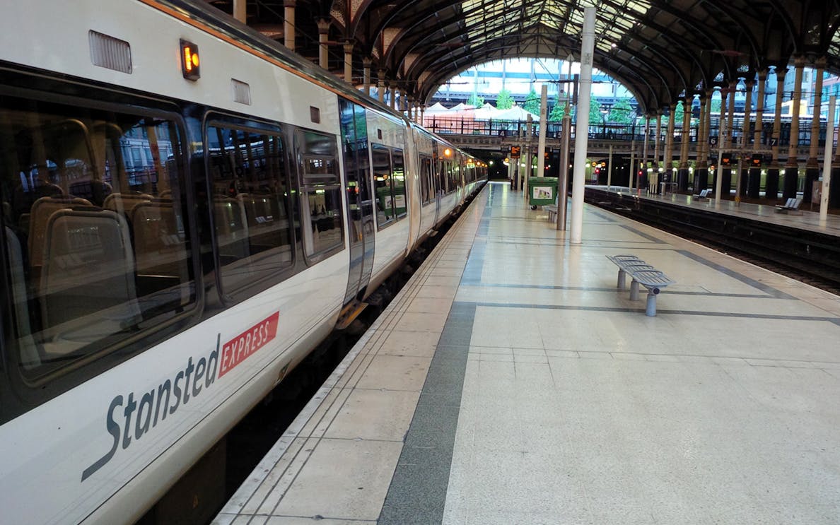 train stansted express de londres vers/depuis le centre de londres-1