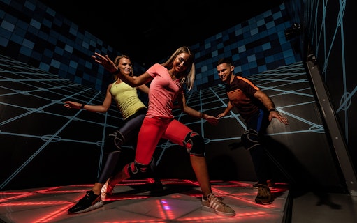 Participants navigating a challenge at Jumble Dubai's urban maze.