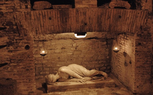 Exclusive Catacombs After Closing And Bone Chappel