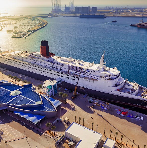 Queen Elizabeth 2 Dubai ( QE2 ) – The New Floating Hotel In Dubai