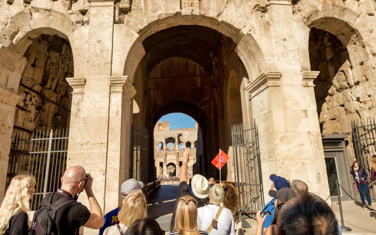 entradas con acceso especial : arena del coliseo y foro romano-4 entradas con acceso especial : arena del coliseo y foro romano-4