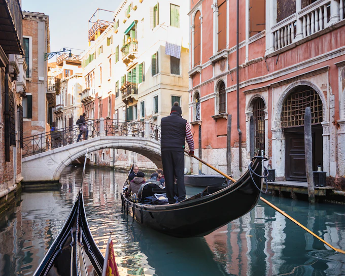 Venice Guided Walking Tour with Gondola Ride