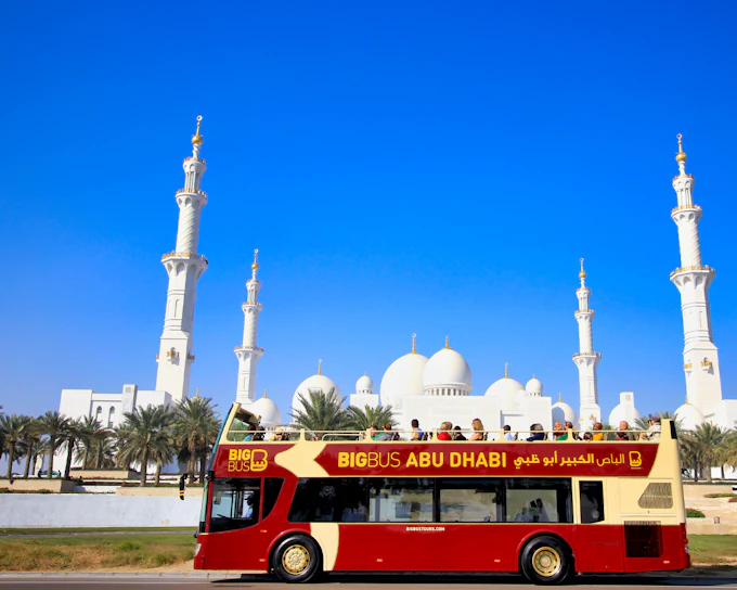 Big Bus: Abu Dhabi Hop-on Hop-off Bus Tour with Optional Louvre Museum Tickets & Presidential Palace Tour
