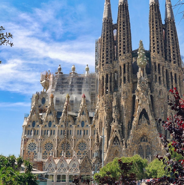 Sagrada Familia guided tours | Learn all there is to know!
