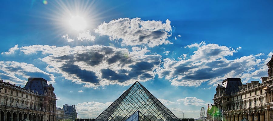 paris in january - louvre museum
