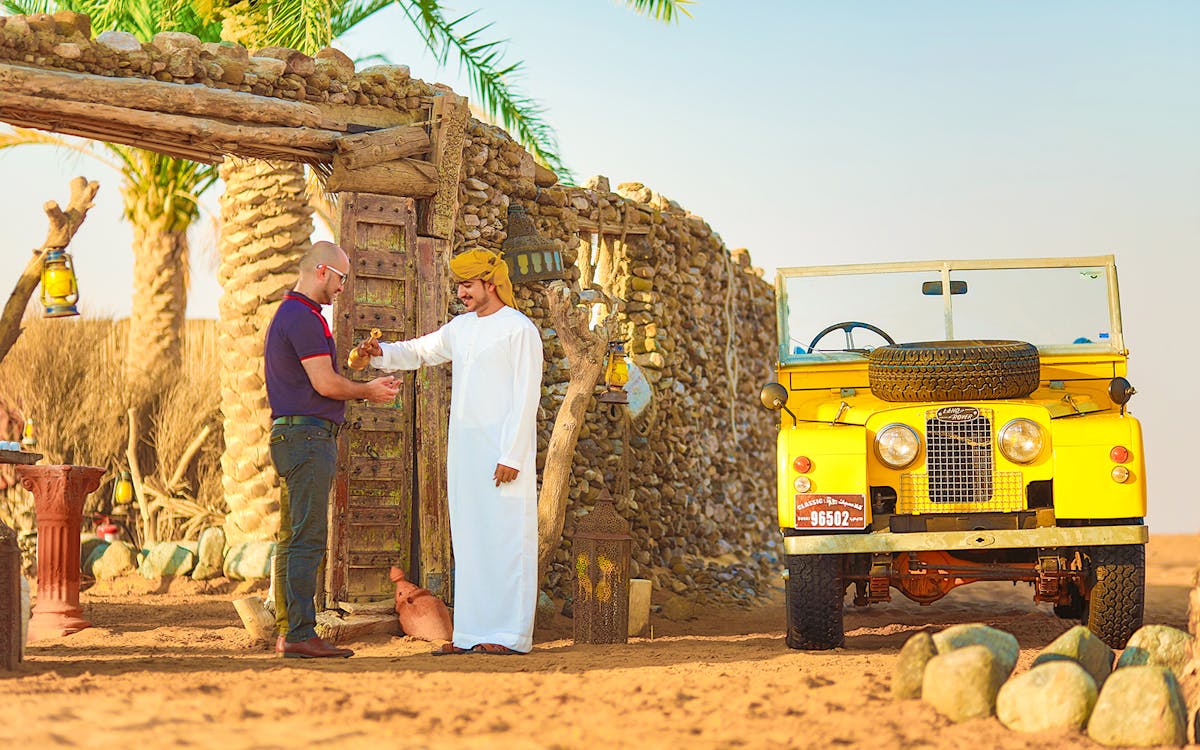 heritage falconry & morning nature safari with bedouin breakfast-6 heritage falconry & morning nature safari with bedouin breakfast-6