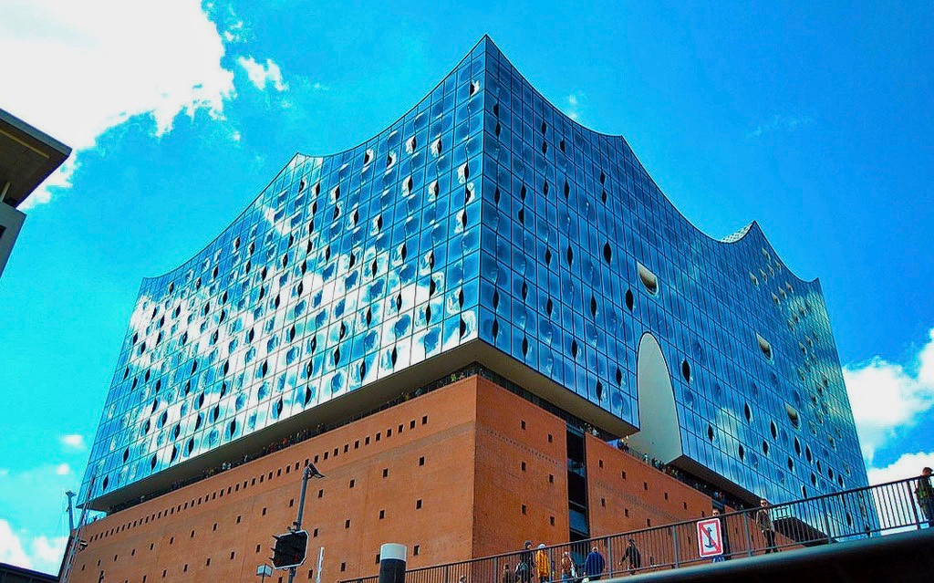 Private Führung zur Elbphilharmonie Plaza Hamburg Headout