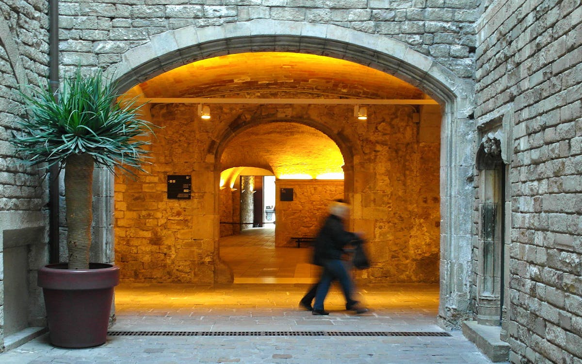 skip the line - early picasso museum & gothic tour with breakfast at palau de la música-3 skip the line - early picasso museum & gothic tour with breakfast at palau de la música-3