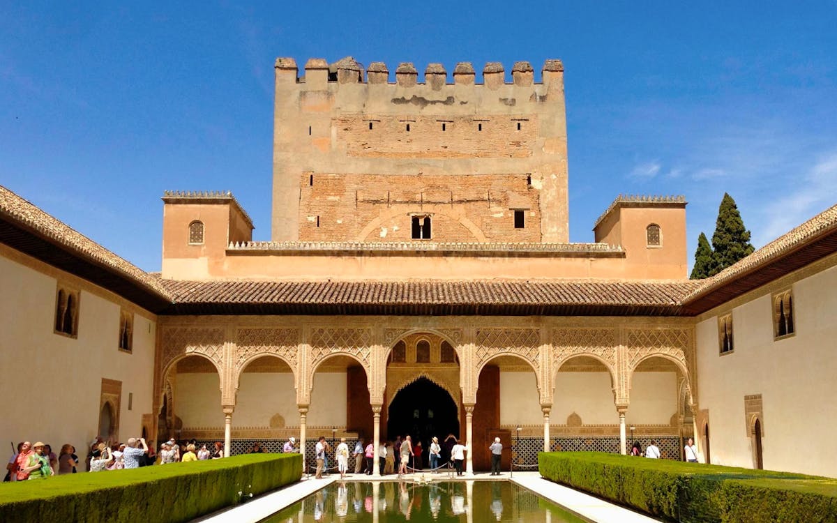 alhambra: visita guiada en grupo reducido con acceso al generalife, alcazaba y palacios nazaríes-4 alhambra: visita guiada en grupo reducido con acceso al generalife, alcazaba y palacios nazaríes-4
