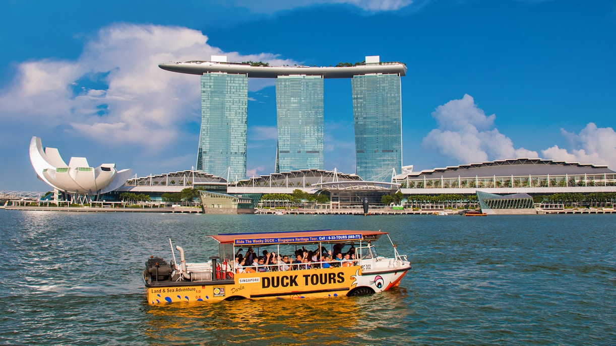 Singapore duck tour