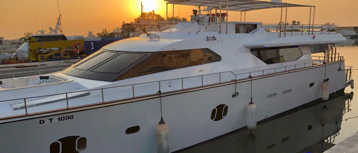 yacht ride dubai