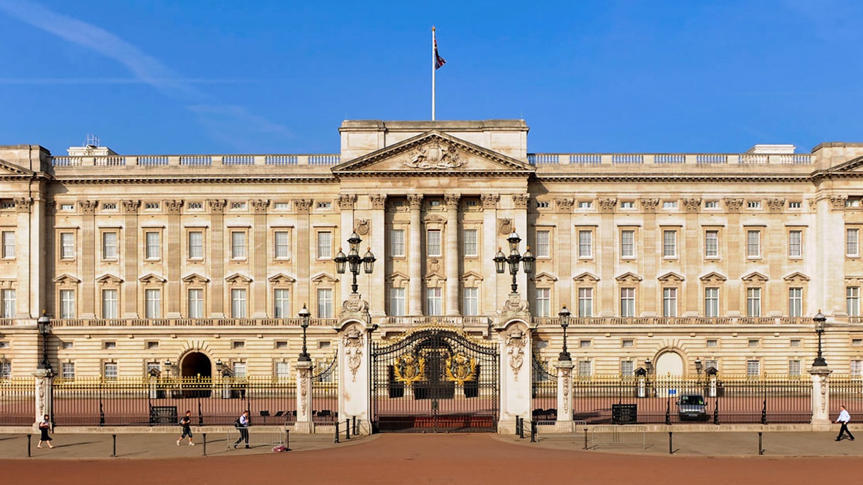 Buckingham Palace facade, London, part of the Ultimate Changing of the Guard Experience.