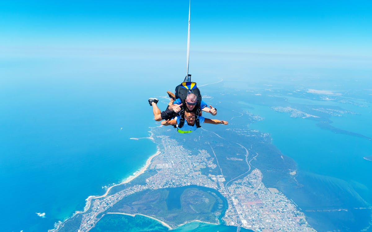 tandem skydive newcastle - 15,000ft with transfers & weekday special offer-13 tandem skydive newcastle - 15,000ft with transfers & weekday special offer-13
