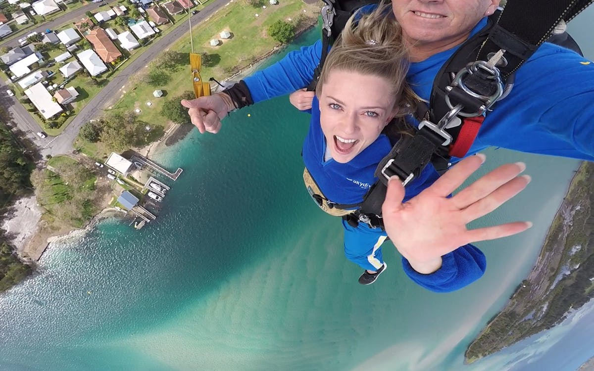 tandem skydive newcastle - 15,000ft with transfers & weekday special offer-16 tandem skydive newcastle - 15,000ft with transfers & weekday special offer-16