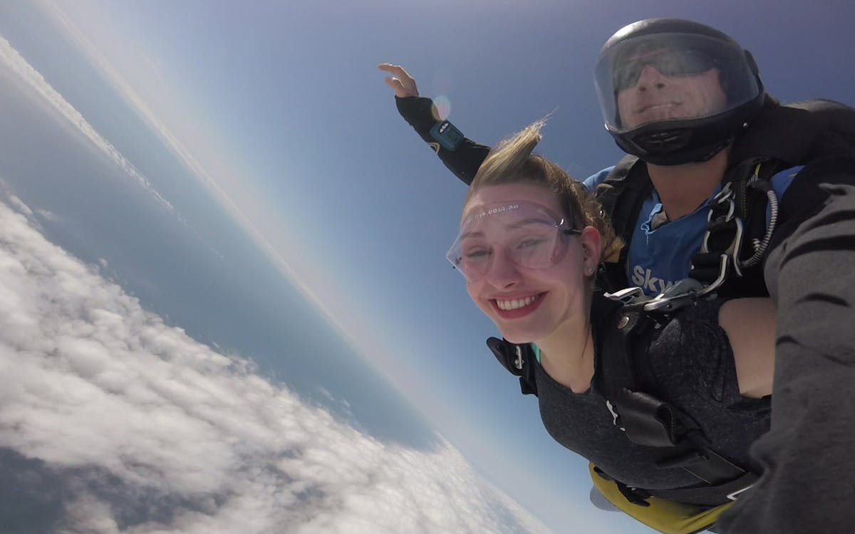 tandem skydive newcastle - 15,000ft with transfers & weekday special offer-2 tandem skydive newcastle - 15,000ft with transfers & weekday special offer-2
